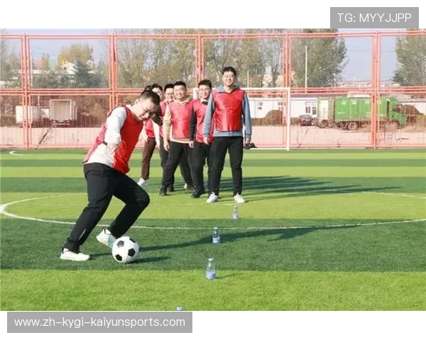 足球比赛中的场上沟通与团队协作